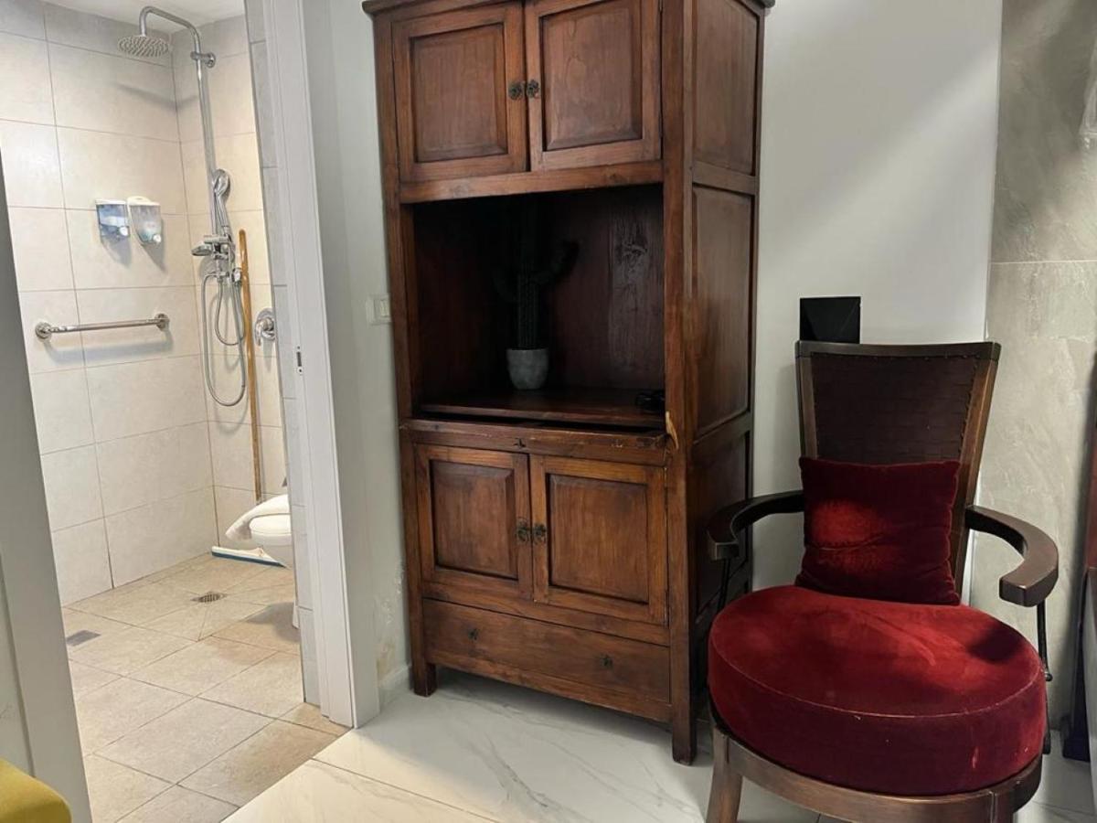 ハデラ Ahuzat Shaul Seaside Bed & Breakfast エクステリア 写真