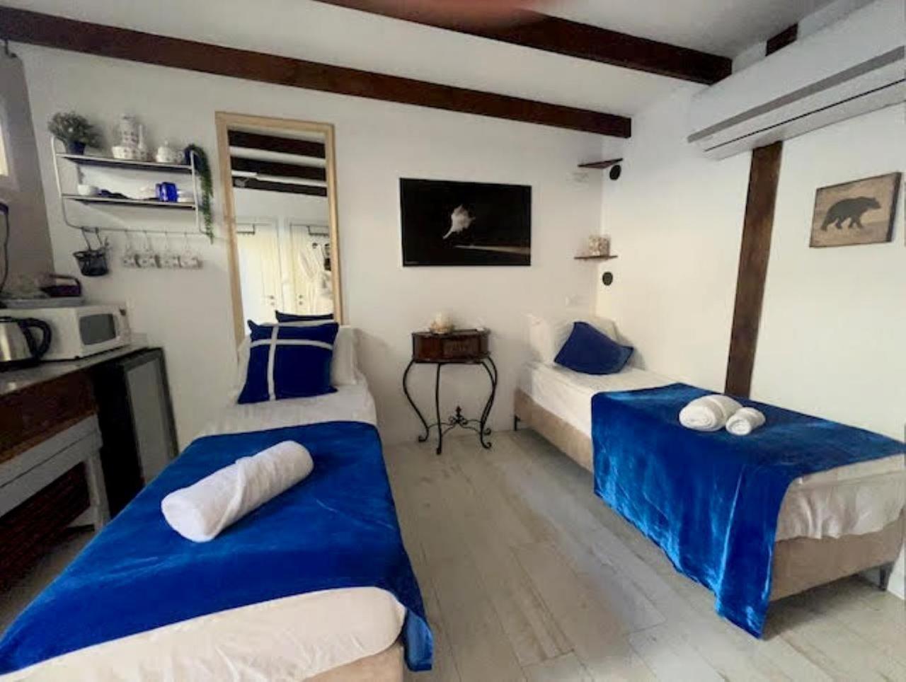 ハデラ Ahuzat Shaul Seaside Bed & Breakfast エクステリア 写真